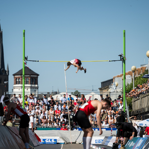 Stabhochsprung während der Finals 2023 Rhein-Ruhr