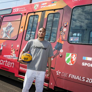 Die Finals-Straßenbahn während der Finals 2023 Rhein-Ruhr